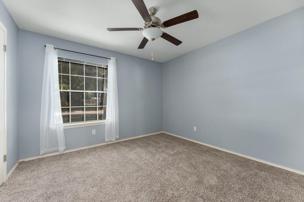 220 Masonwood Dr, Kyle, TX 78640