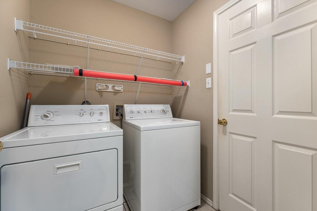 220 Masonwood Dr, Kyle, TX 78640