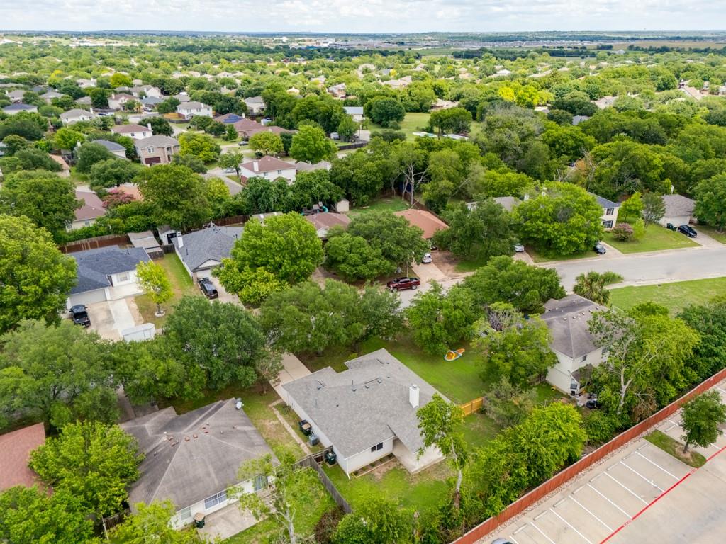 220 Masonwood Dr, Kyle, TX 78640