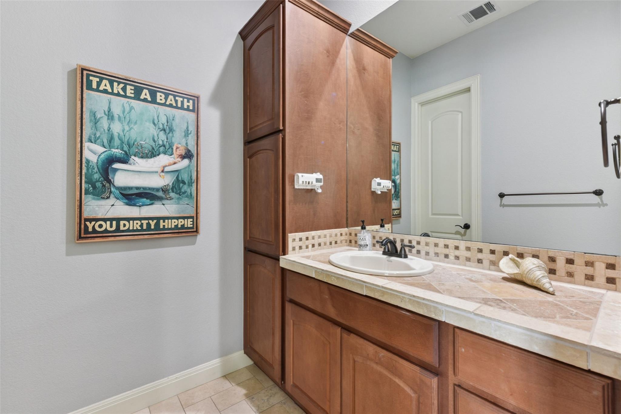 122 Silverstone Dr, Georgetown, TX 78633