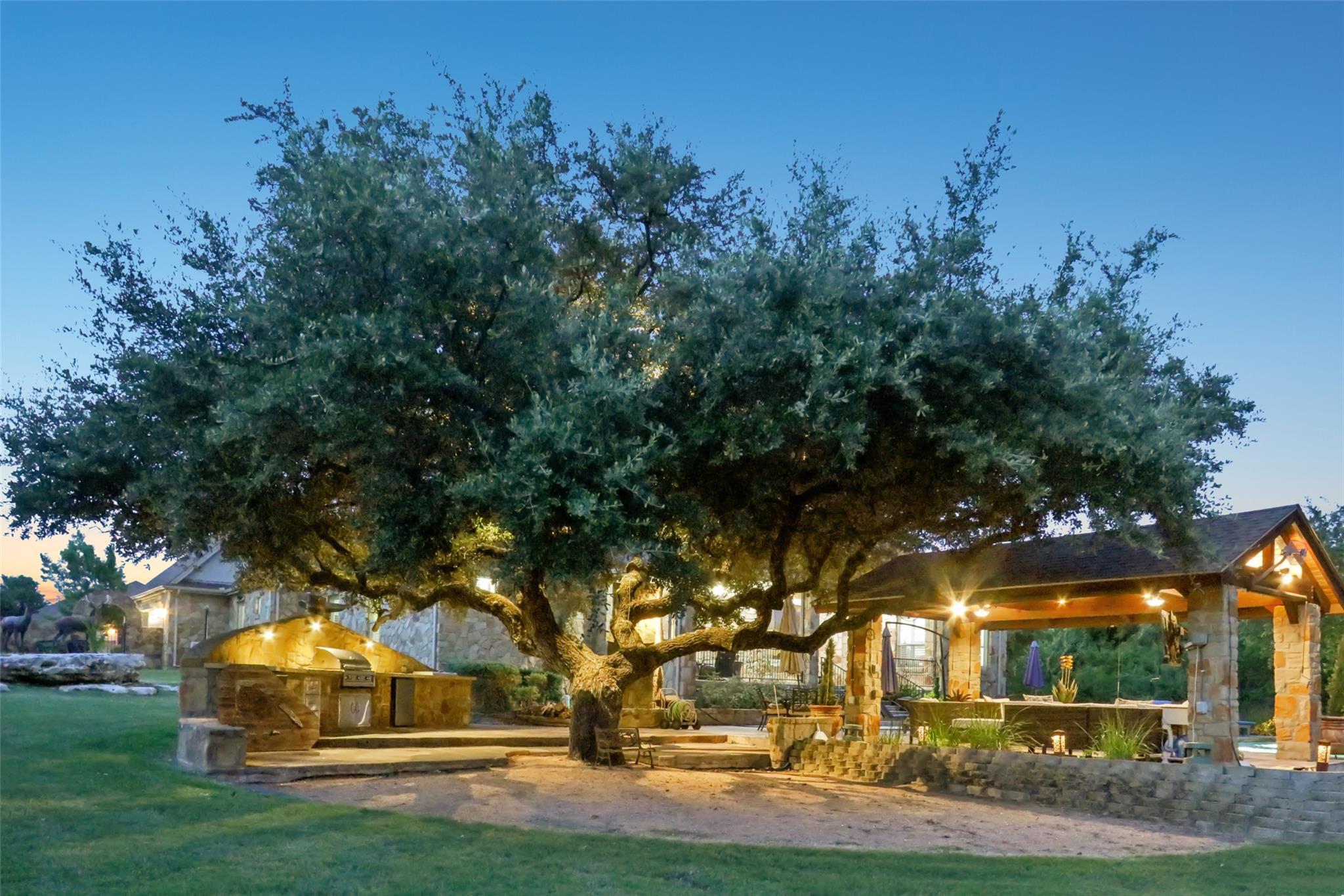 122 Silverstone Dr, Georgetown, TX 78633