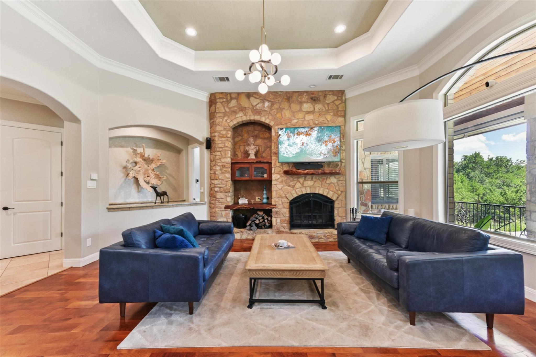 122 Silverstone Dr, Georgetown, TX 78633