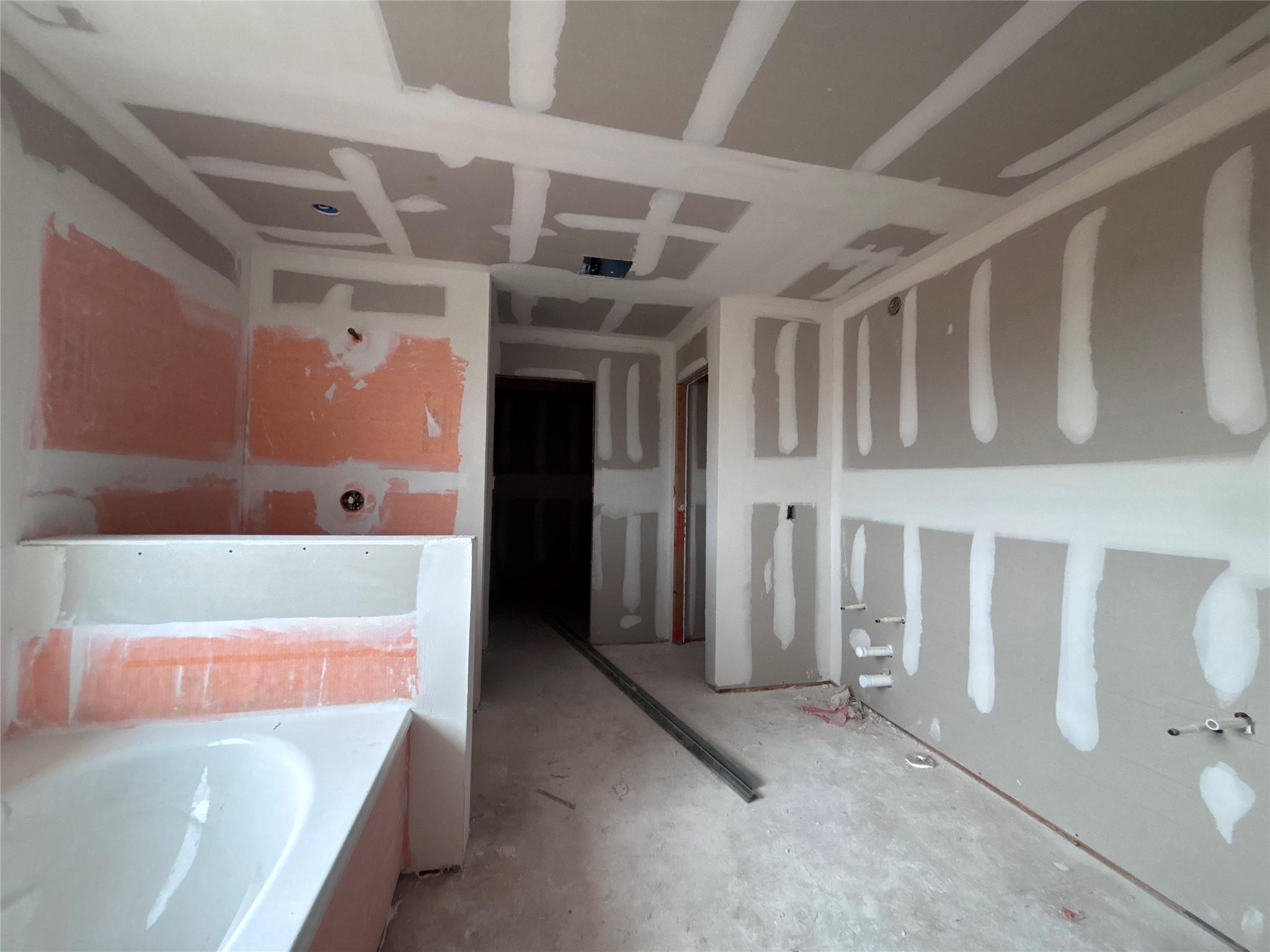 114 Holzinger Bnd, Bastrop, TX 78602