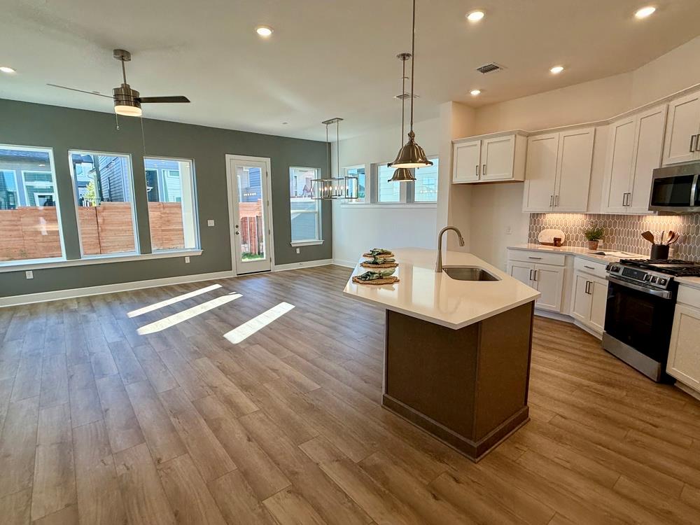 5511 Forks Rd, Austin, TX 78747