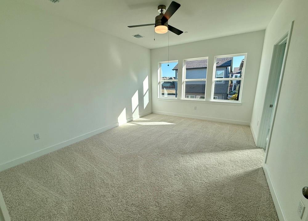 5511 Forks Rd, Austin, TX 78747