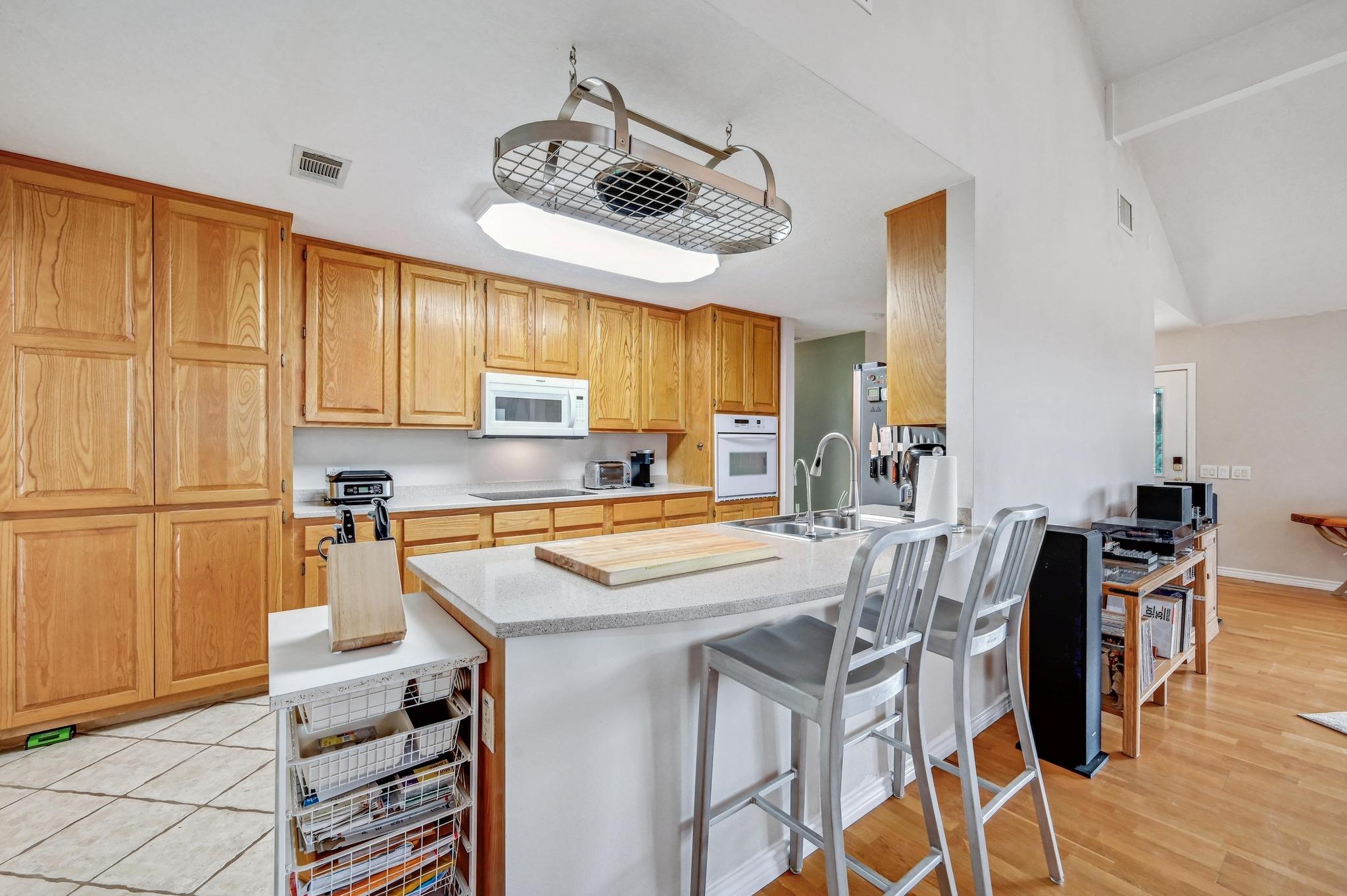 1231 Montell Rd Rd, Wimberley, TX 78676