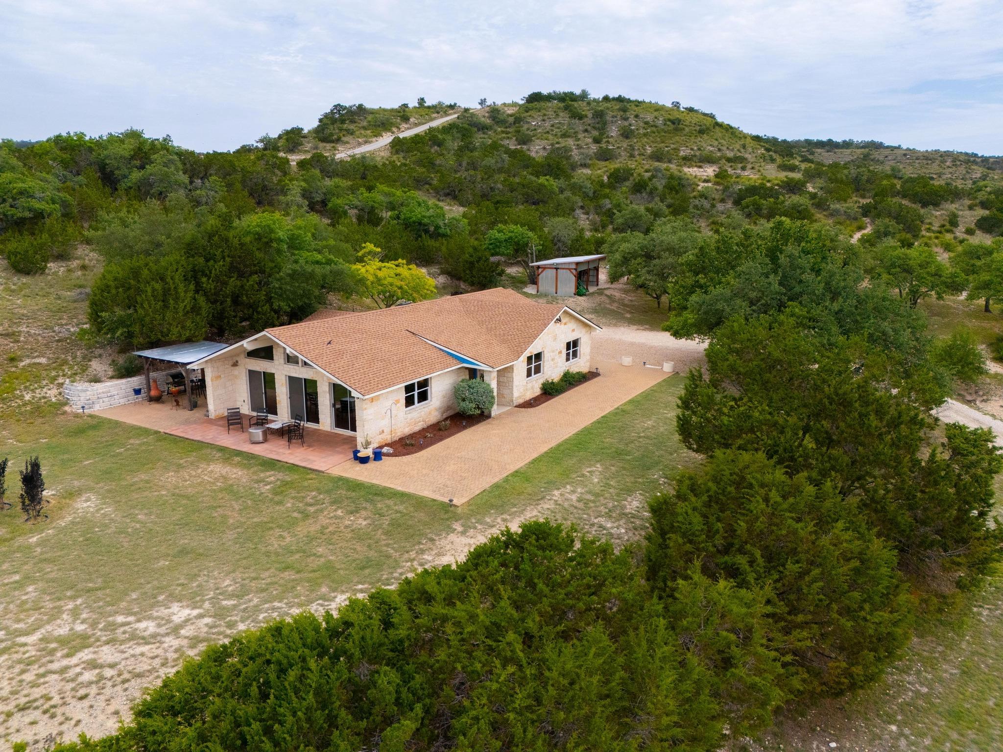 1231 Montell Rd Rd, Wimberley, TX 78676