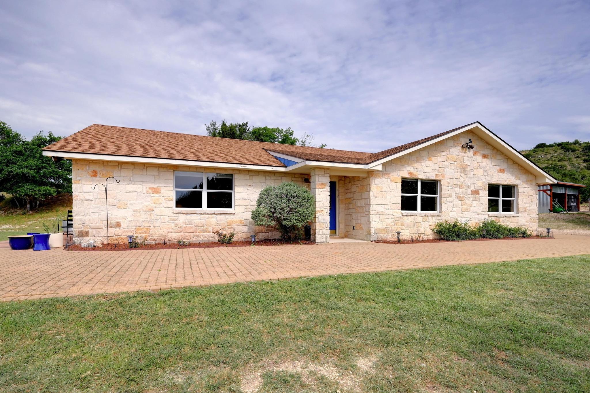 1231 Montell Rd Rd, Wimberley, TX 78676