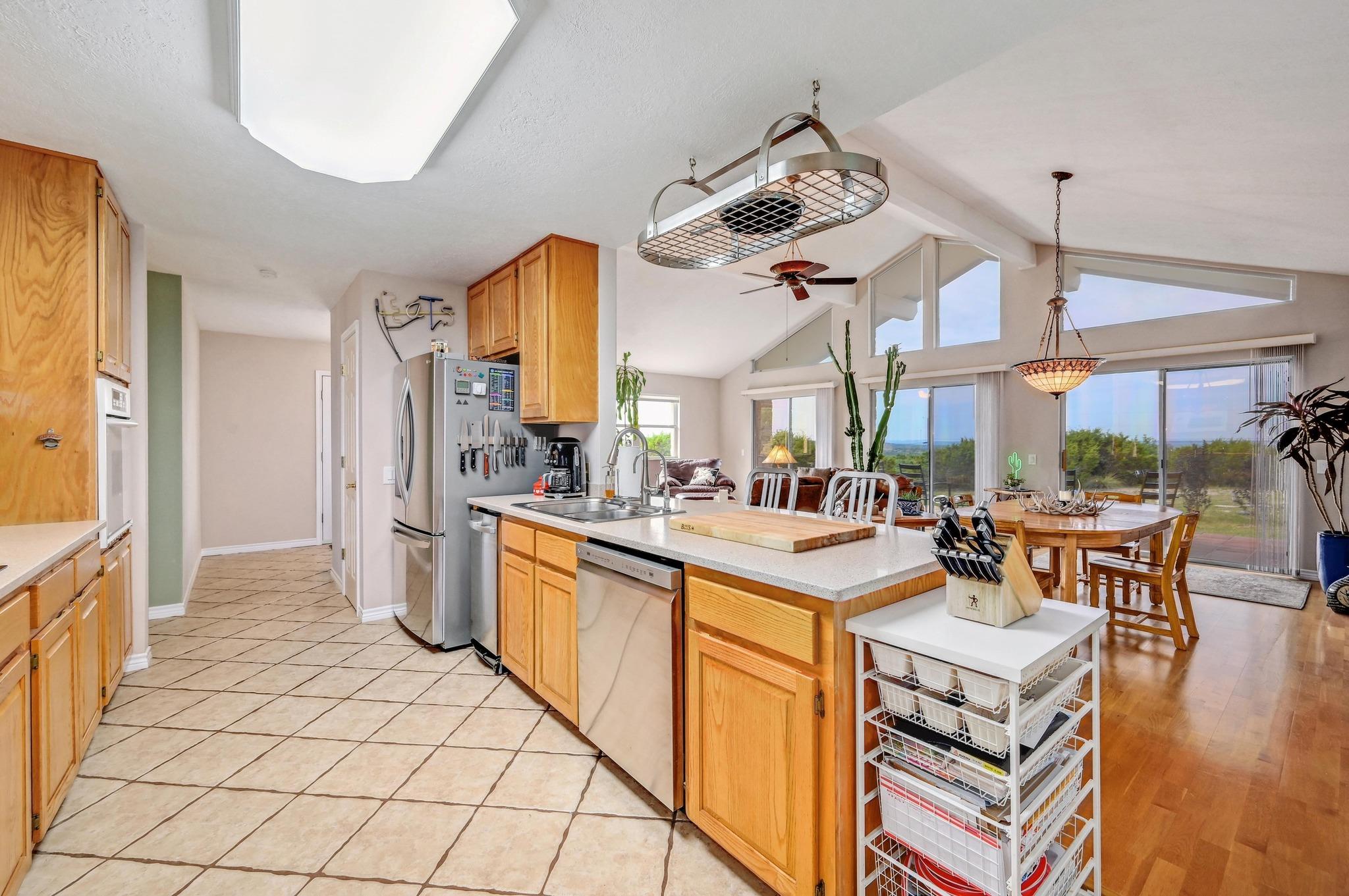 1231 Montell Rd Rd, Wimberley, TX 78676