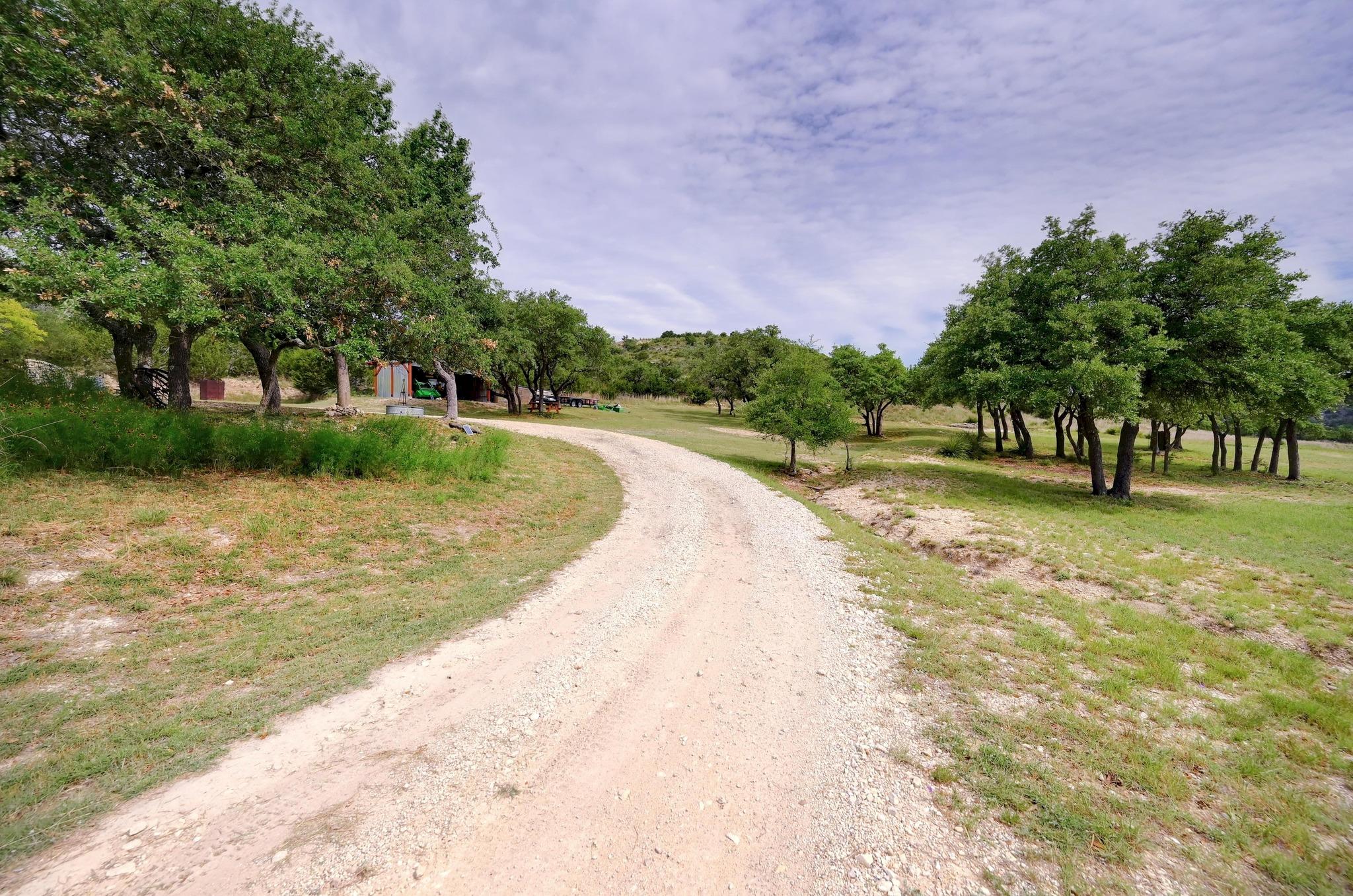 1231 Montell Rd Rd, Wimberley, TX 78676