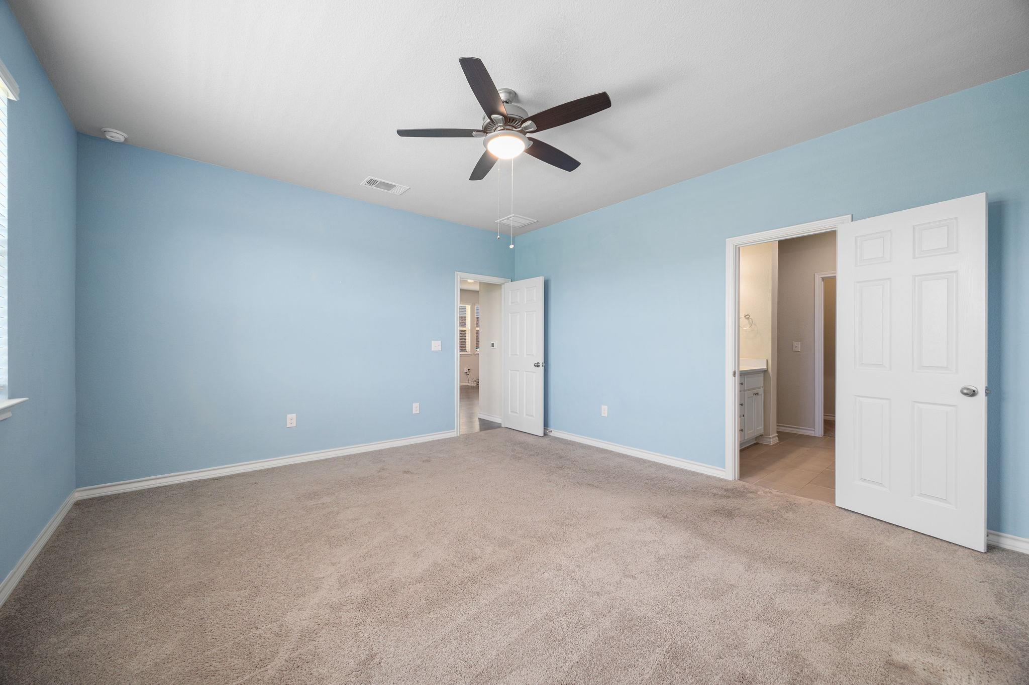 11820 Offaly Dr, Austin, TX 78754