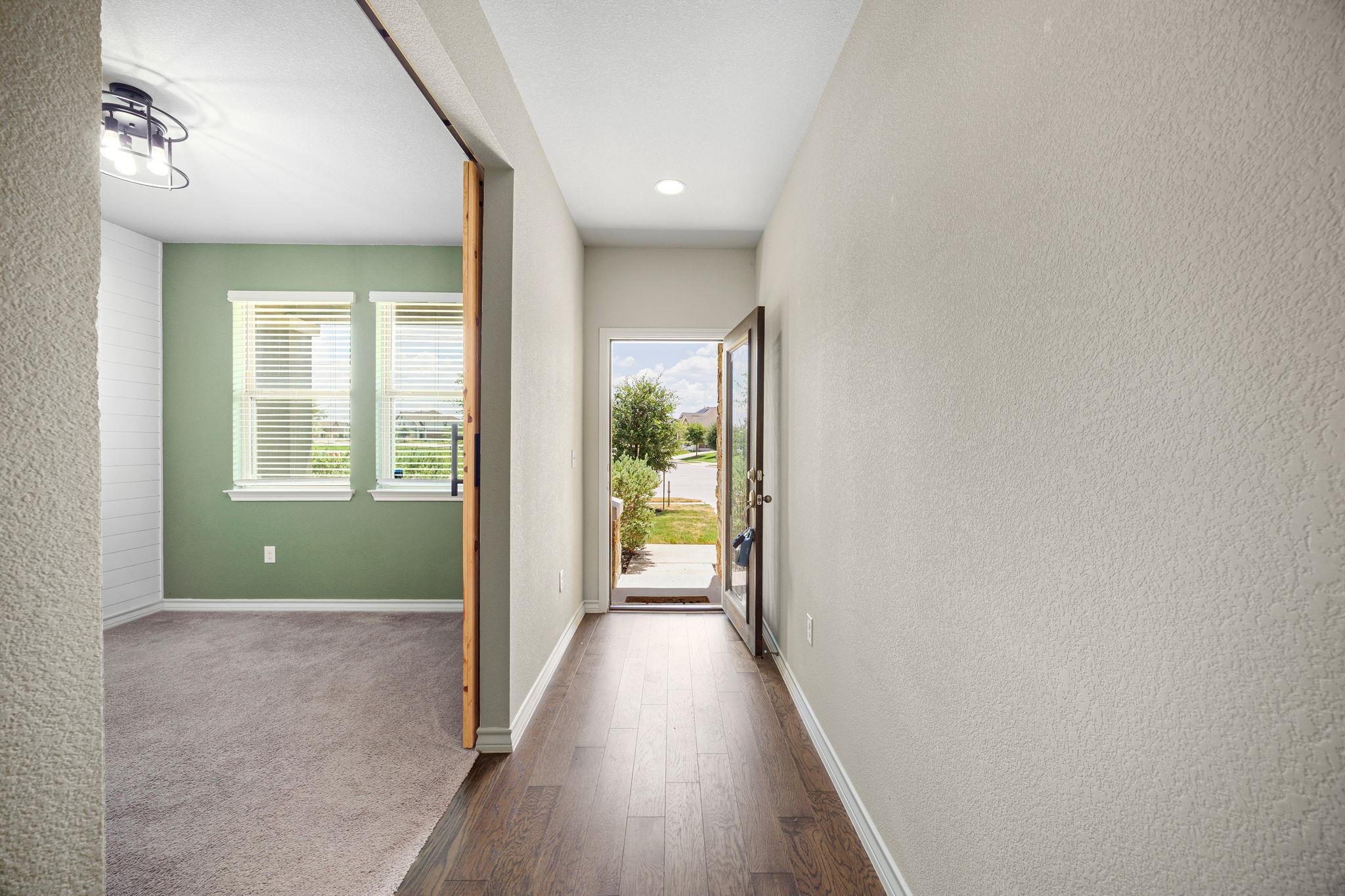 11820 Offaly Dr, Austin, TX 78754