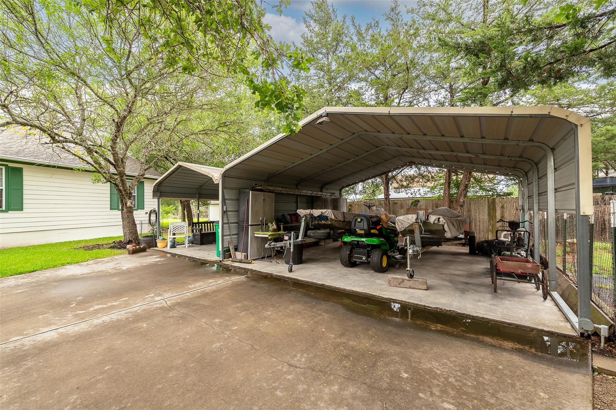 505 Sage Brush Dr, Somerville, TX 77879