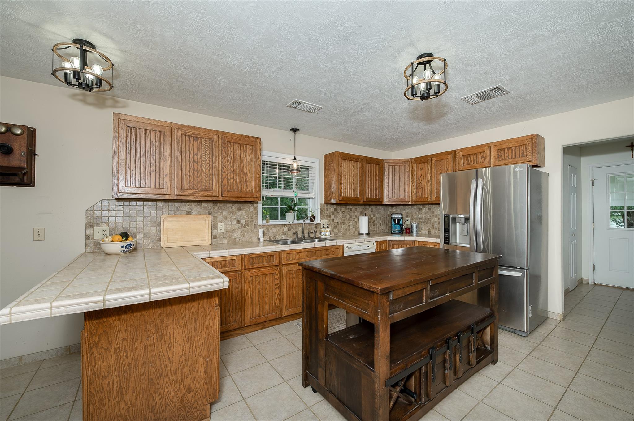 505 Sage Brush Dr, Somerville, TX 77879