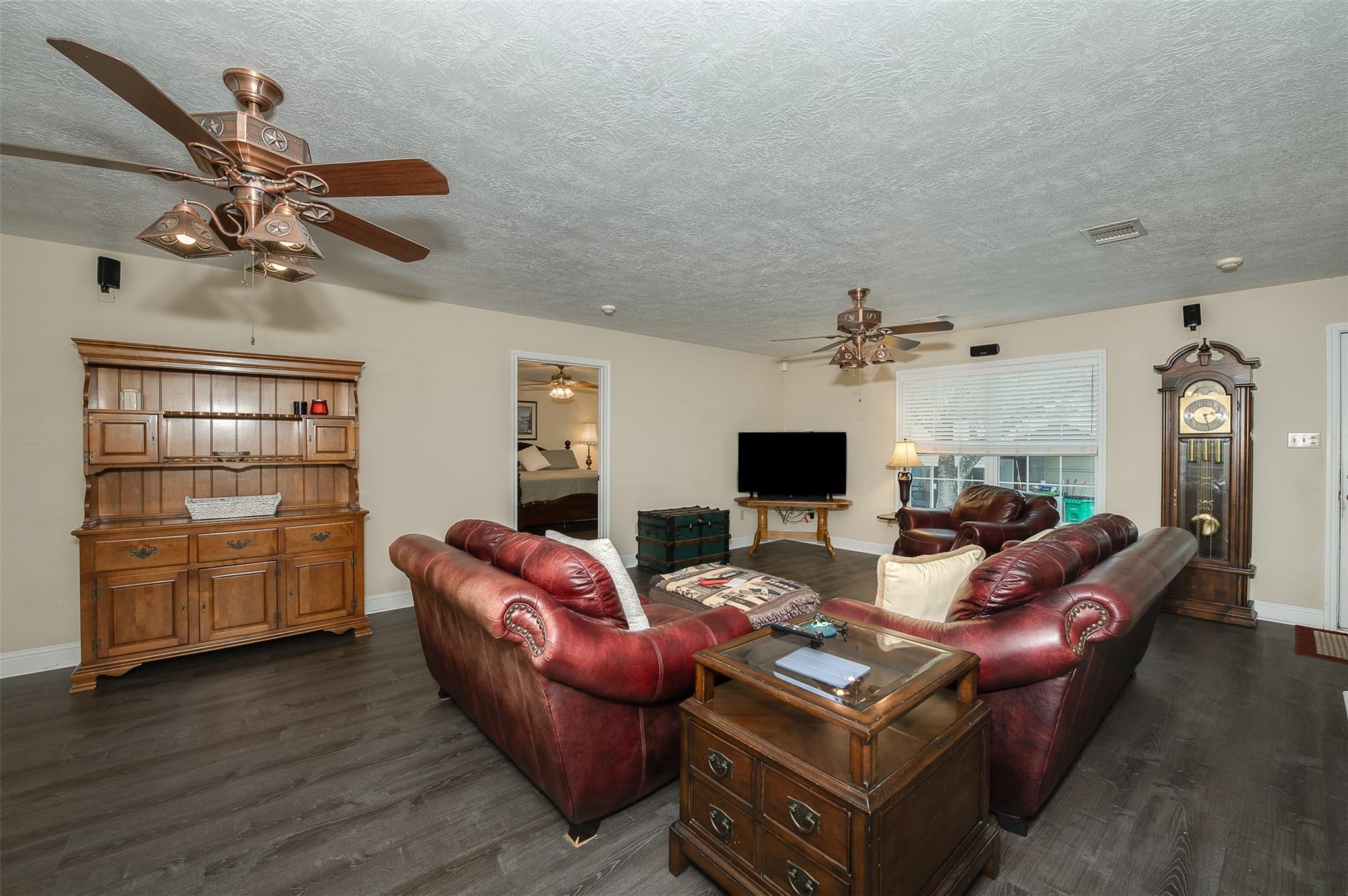 505 Sage Brush Dr, Somerville, TX 77879