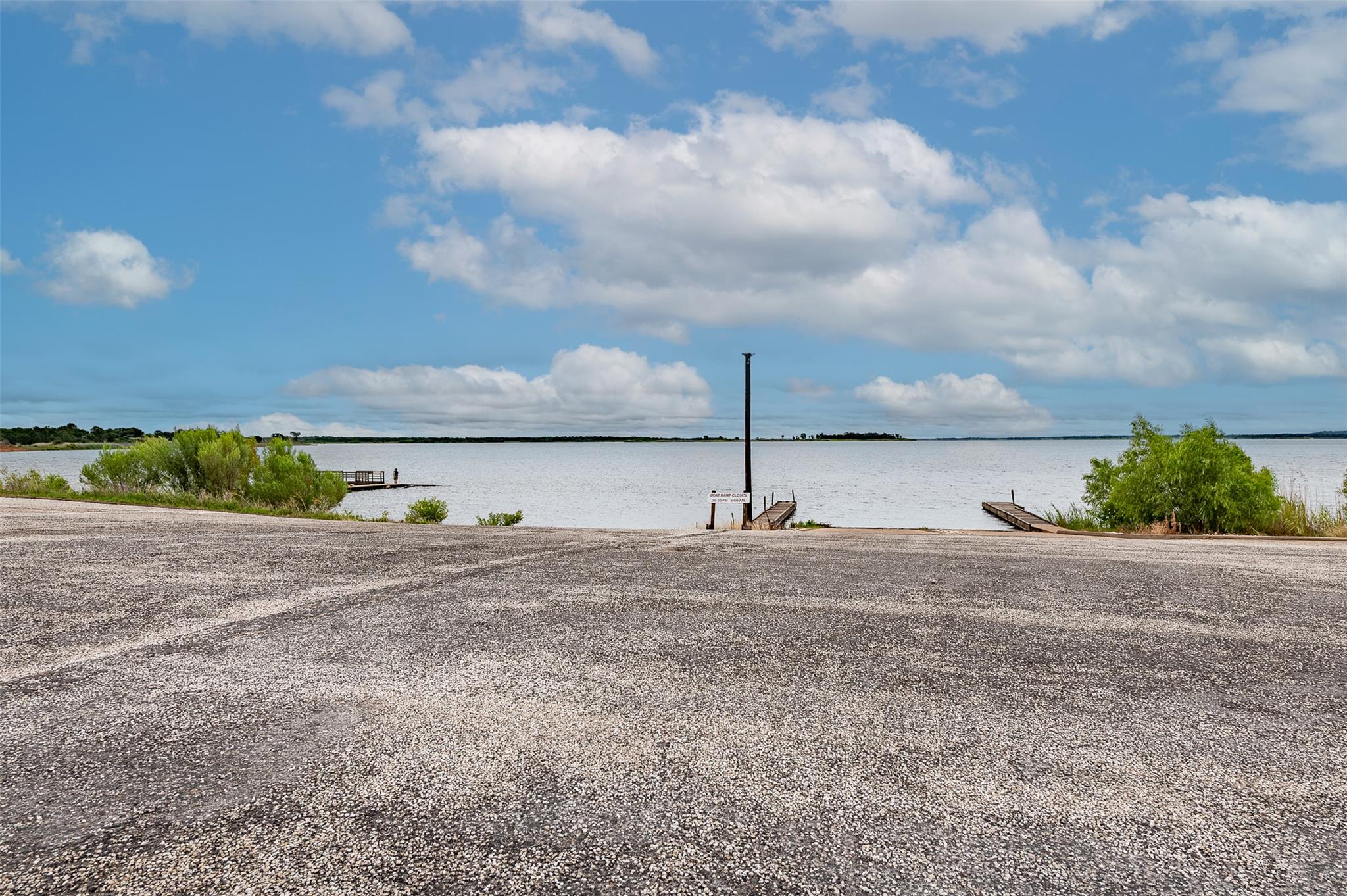 505 Sage Brush Dr, Somerville, TX 77879