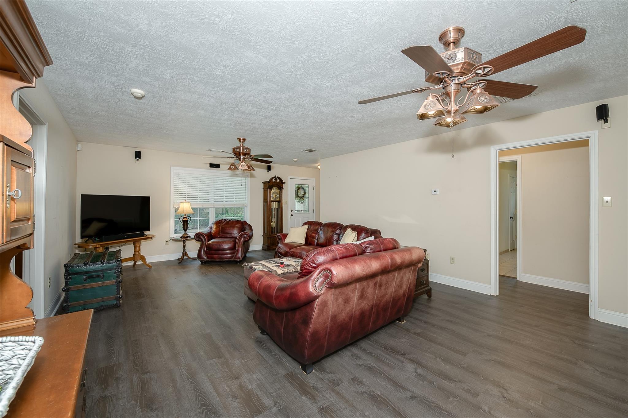 505 Sage Brush Dr, Somerville, TX 77879