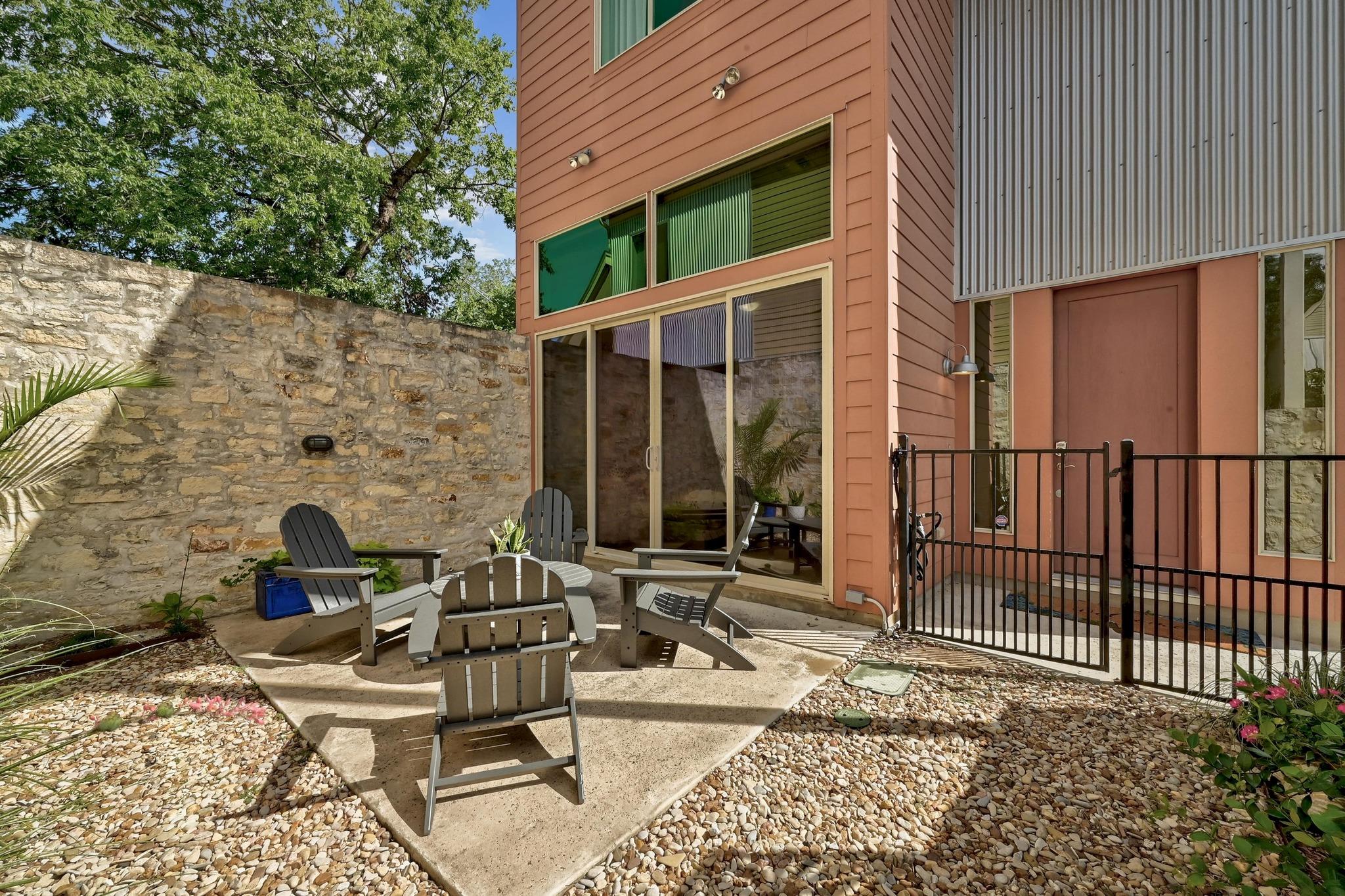 1601 Houston St # 2, Austin, TX 78756