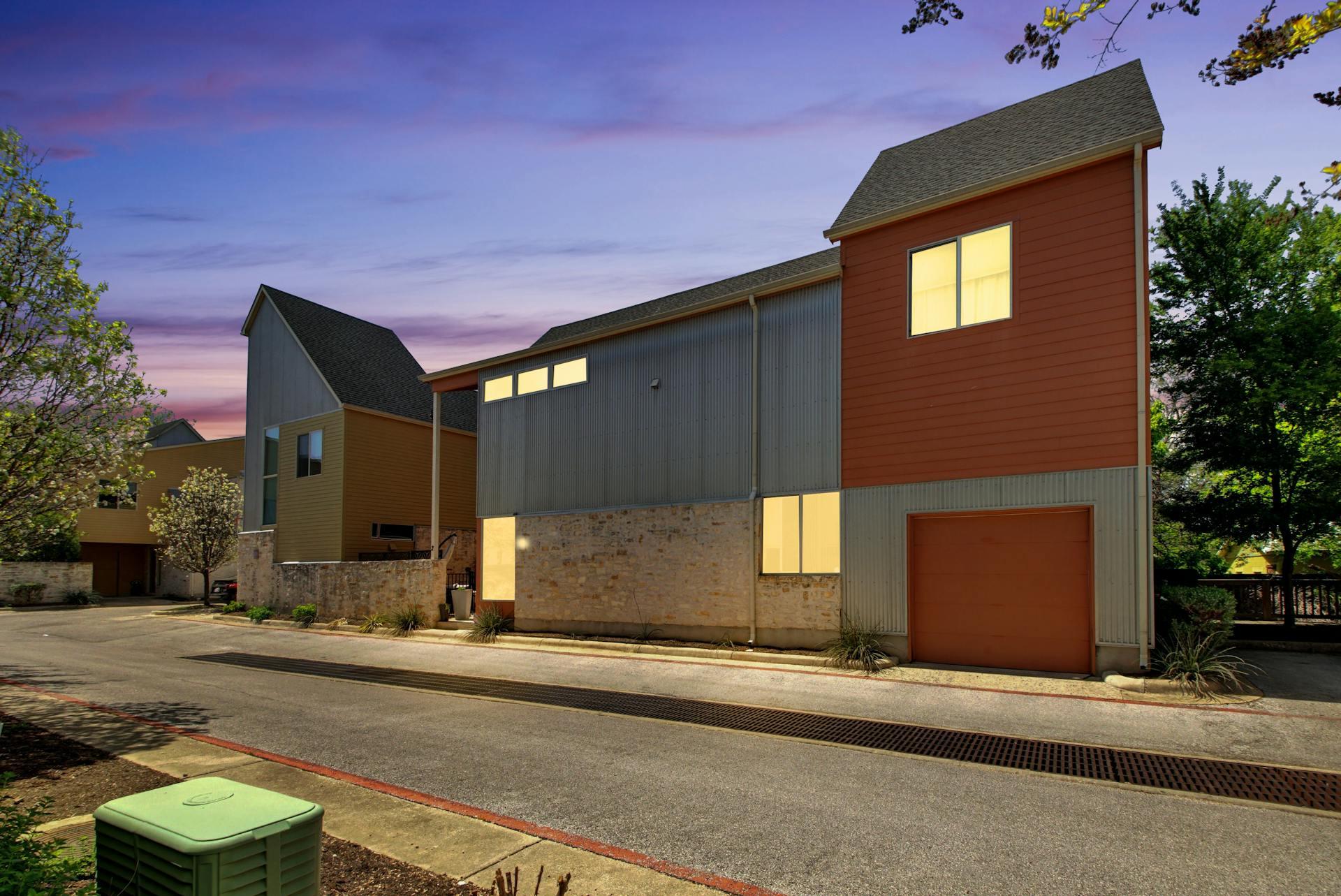 1601 Houston St # 2, Austin, TX 78756