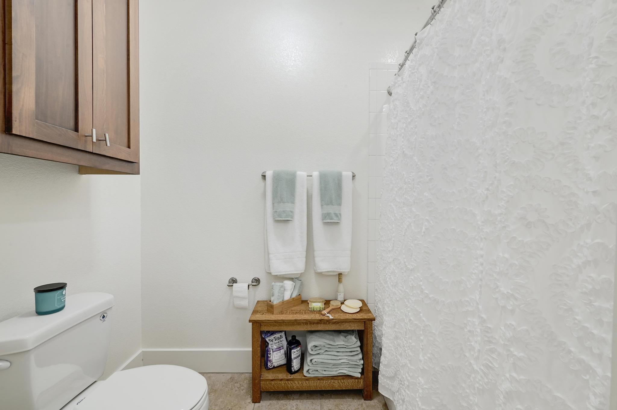 1601 Houston St # 2, Austin, TX 78756