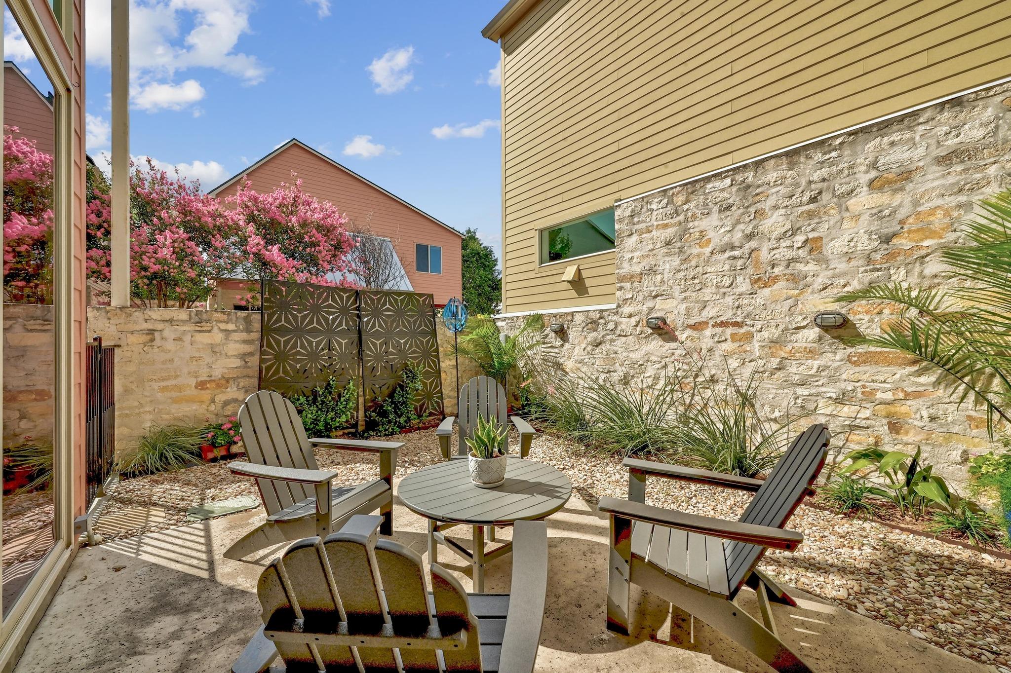 1601 Houston St # 2, Austin, TX 78756