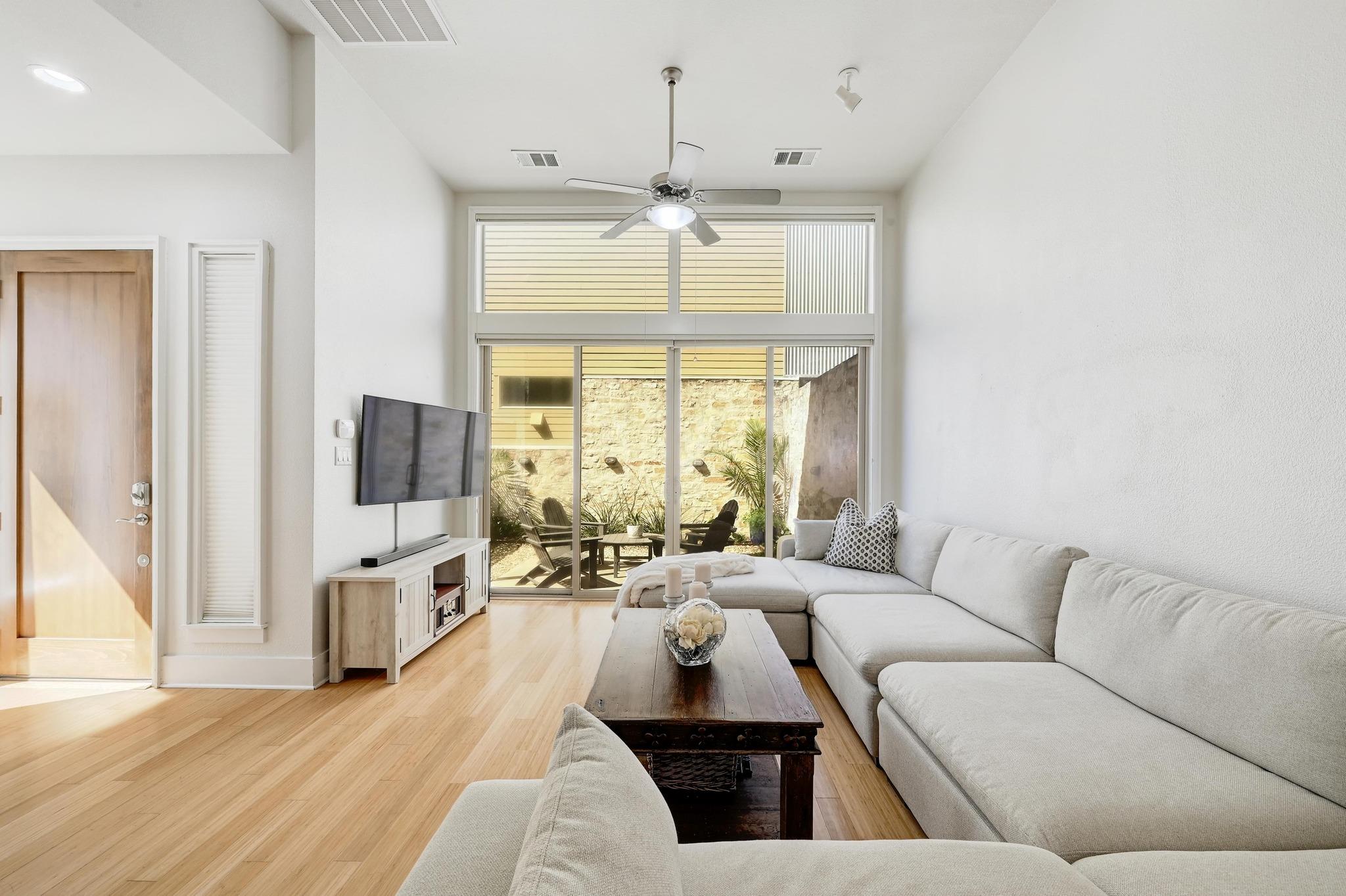 1601 Houston St # 2, Austin, TX 78756