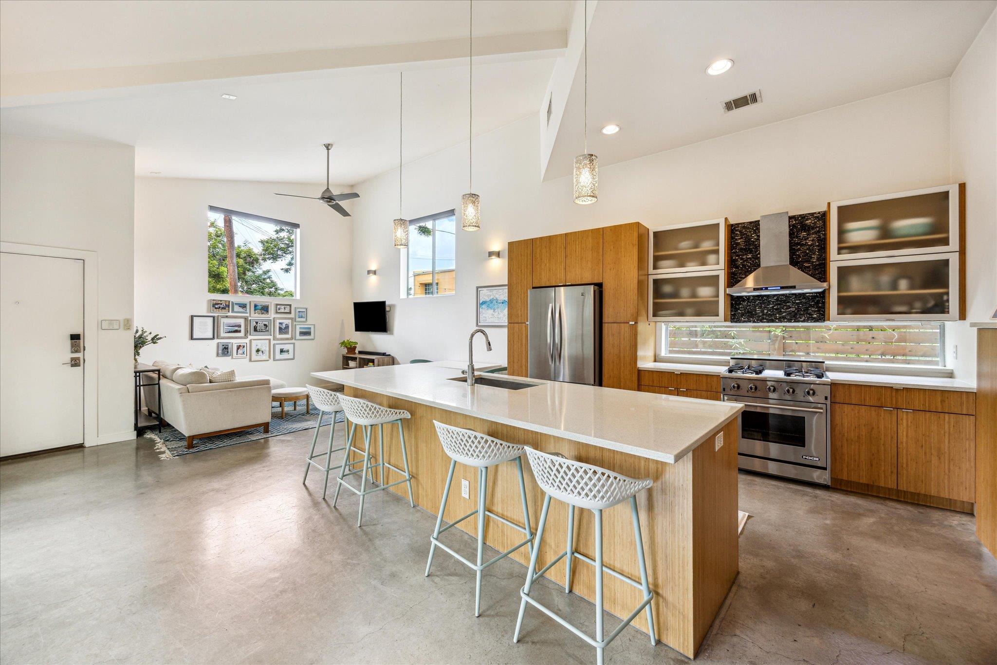 207 Caney St, Austin, TX 78702