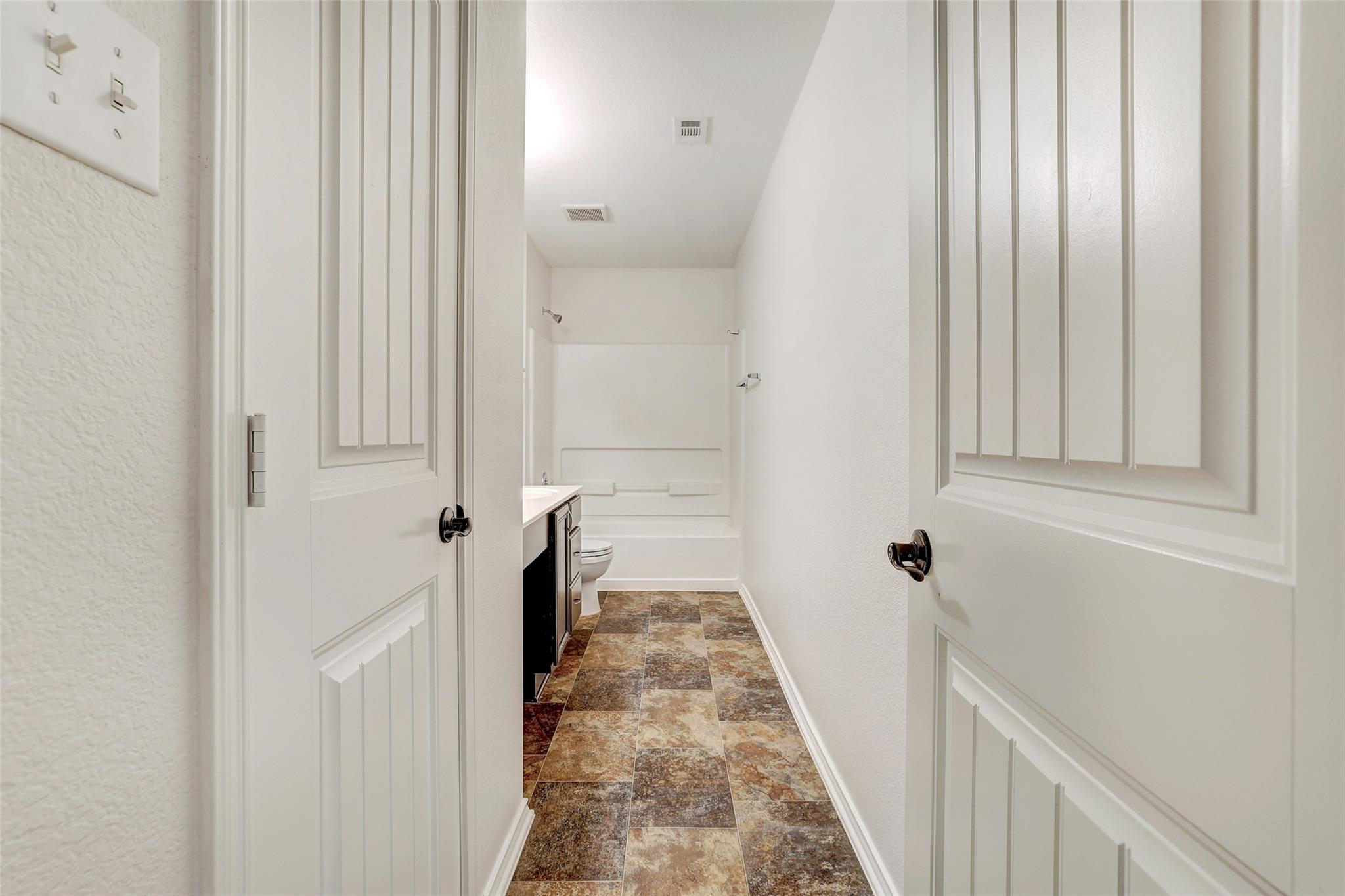 14705 Fairland Dr, Pflugerville, TX 78660