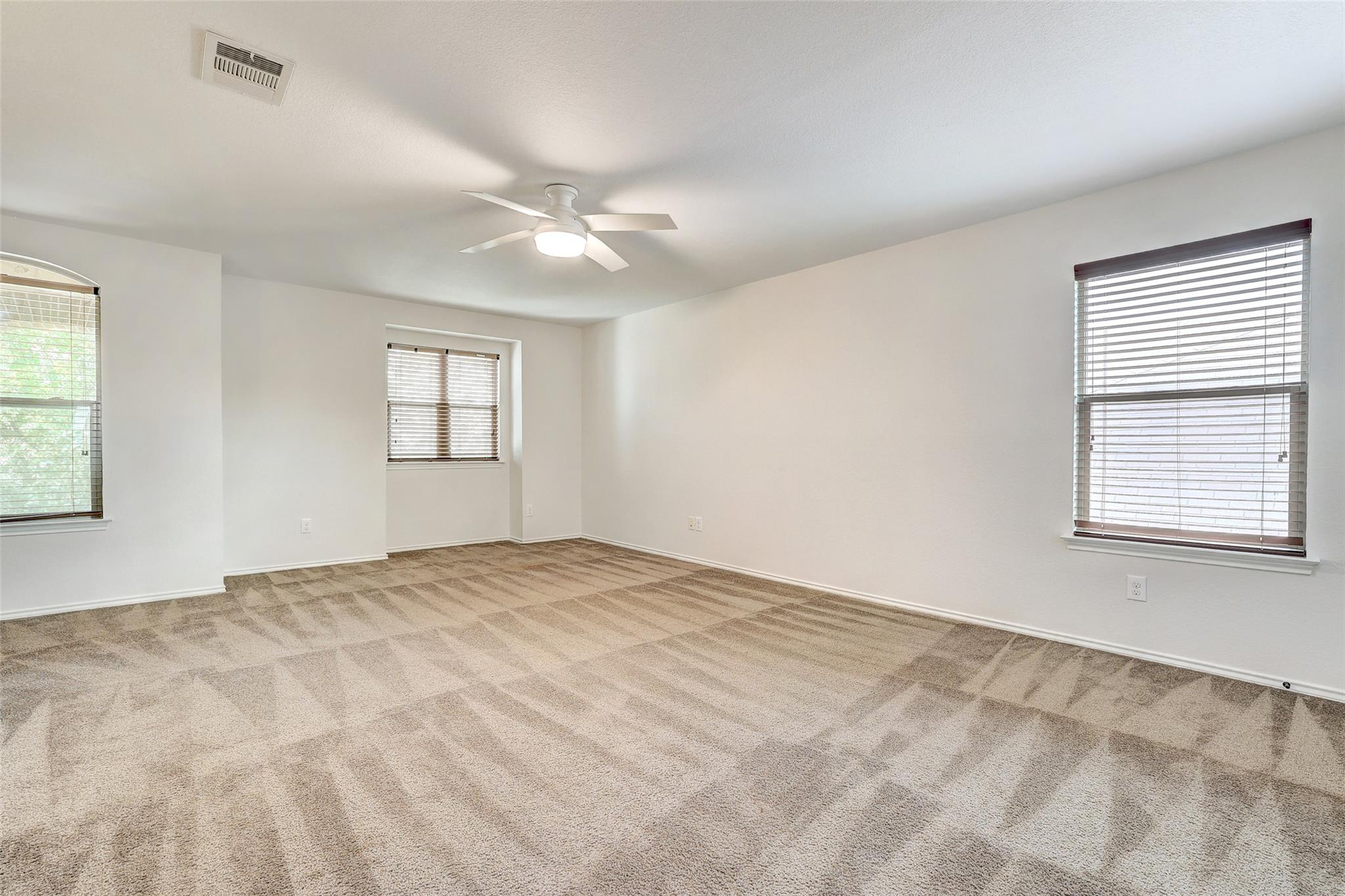 14705 Fairland Dr, Pflugerville, TX 78660