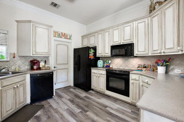 1906 W Moeta Dr, Austin, TX 78734