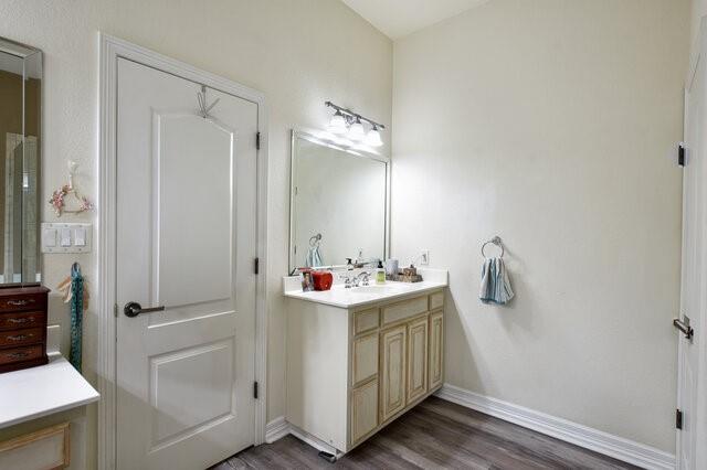 1906 W Moeta Dr, Austin, TX 78734