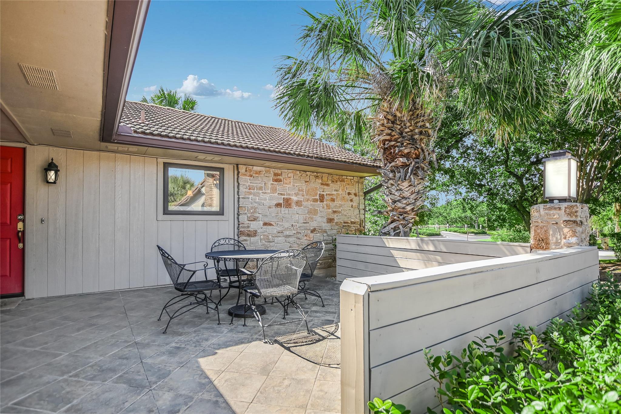 100 Bay Point Dr # 13, Horseshoe Bay, TX 78657