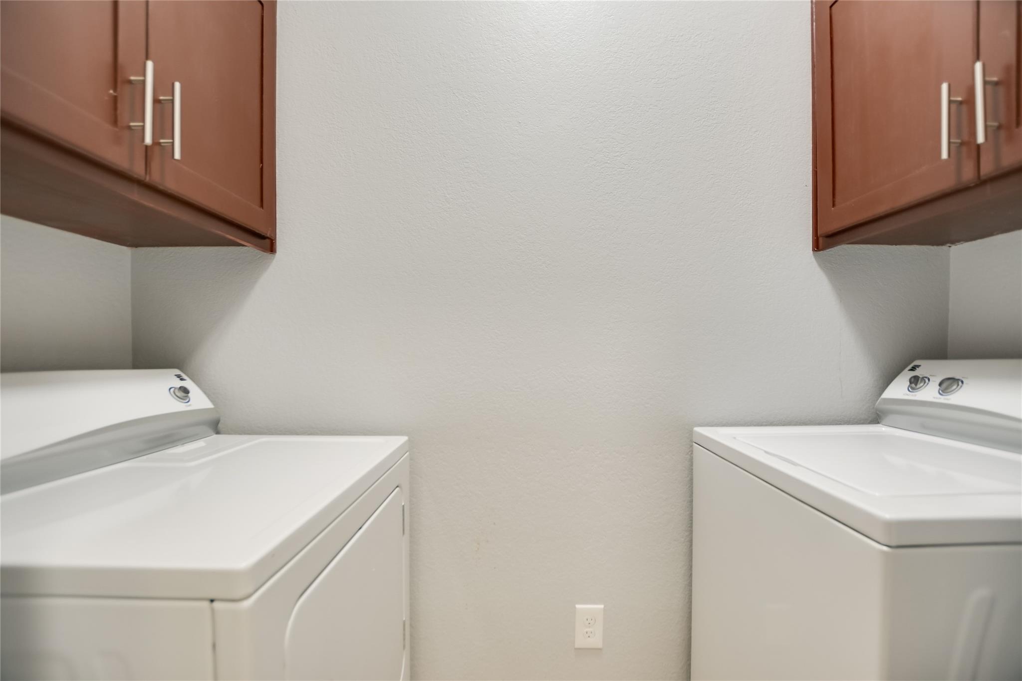 100 Bay Point Dr # 13, Horseshoe Bay, TX 78657