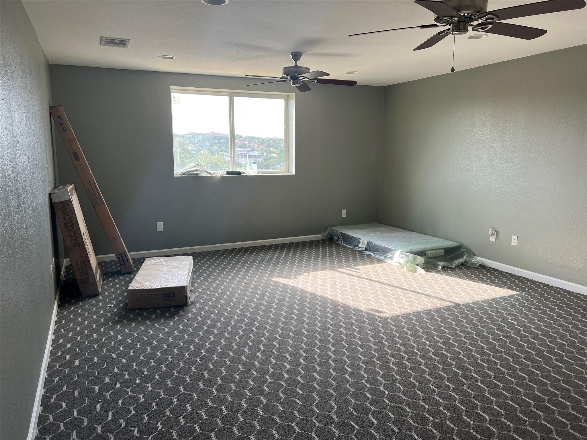 15014 IOWA St, Austin, TX 78734