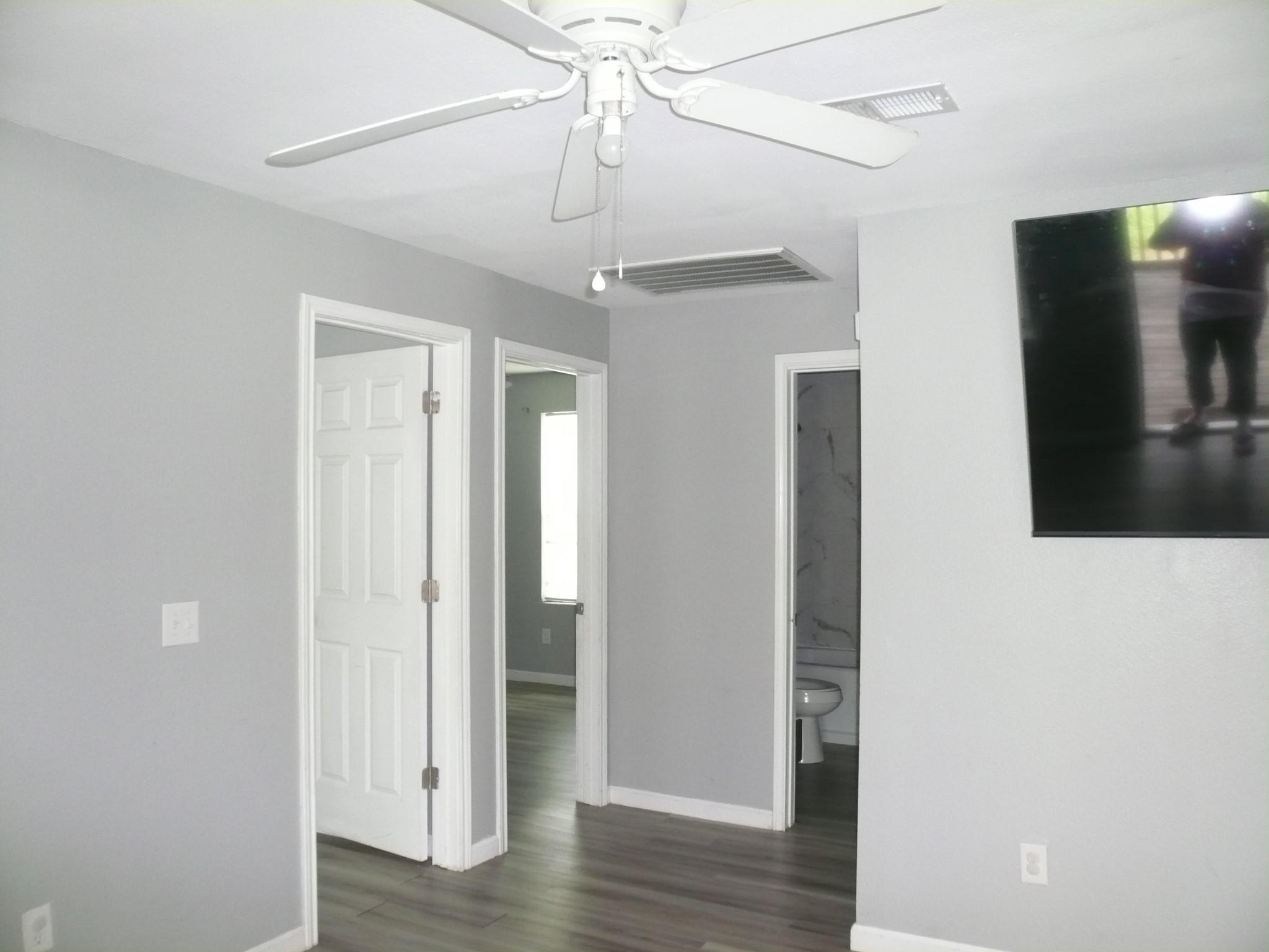 502 Ross St, Smithville, TX 78957