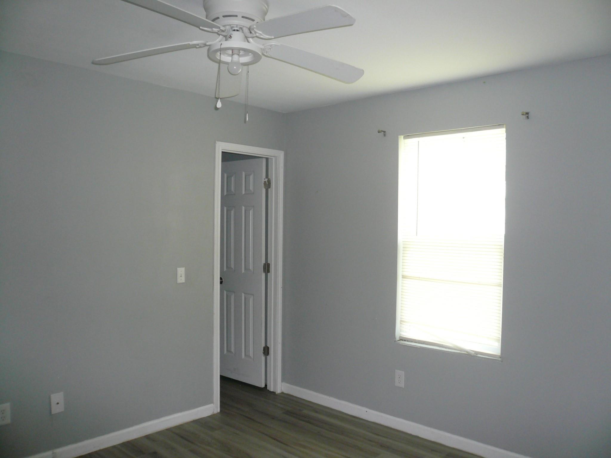 502 Ross St, Smithville, TX 78957