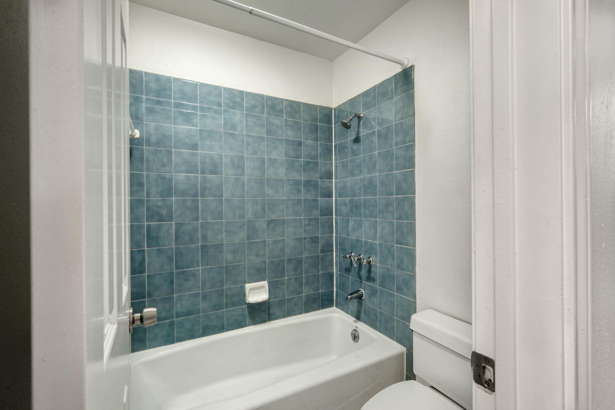 1741 Spyglass Dr # 1-228, Austin, TX 78746