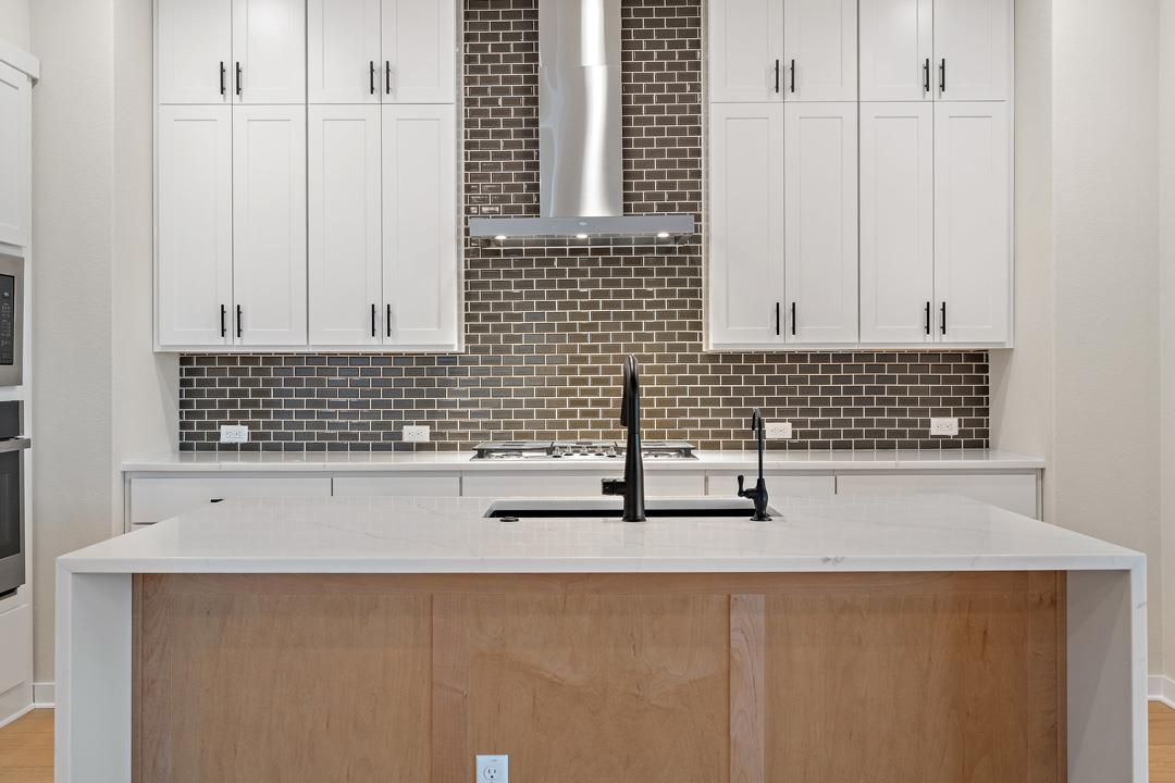 124 Old Woods Road, Liberty Hill, TX 78642