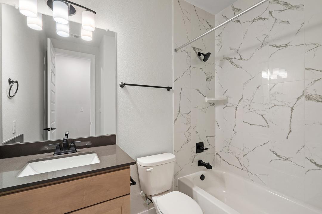 124 Old Woods Road, Liberty Hill, TX 78642