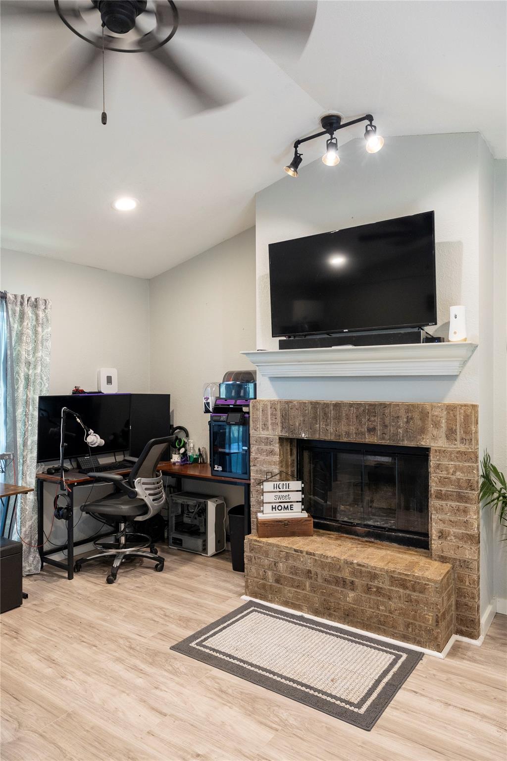 1014 Private Road 4041, Dime Box, TX 77853