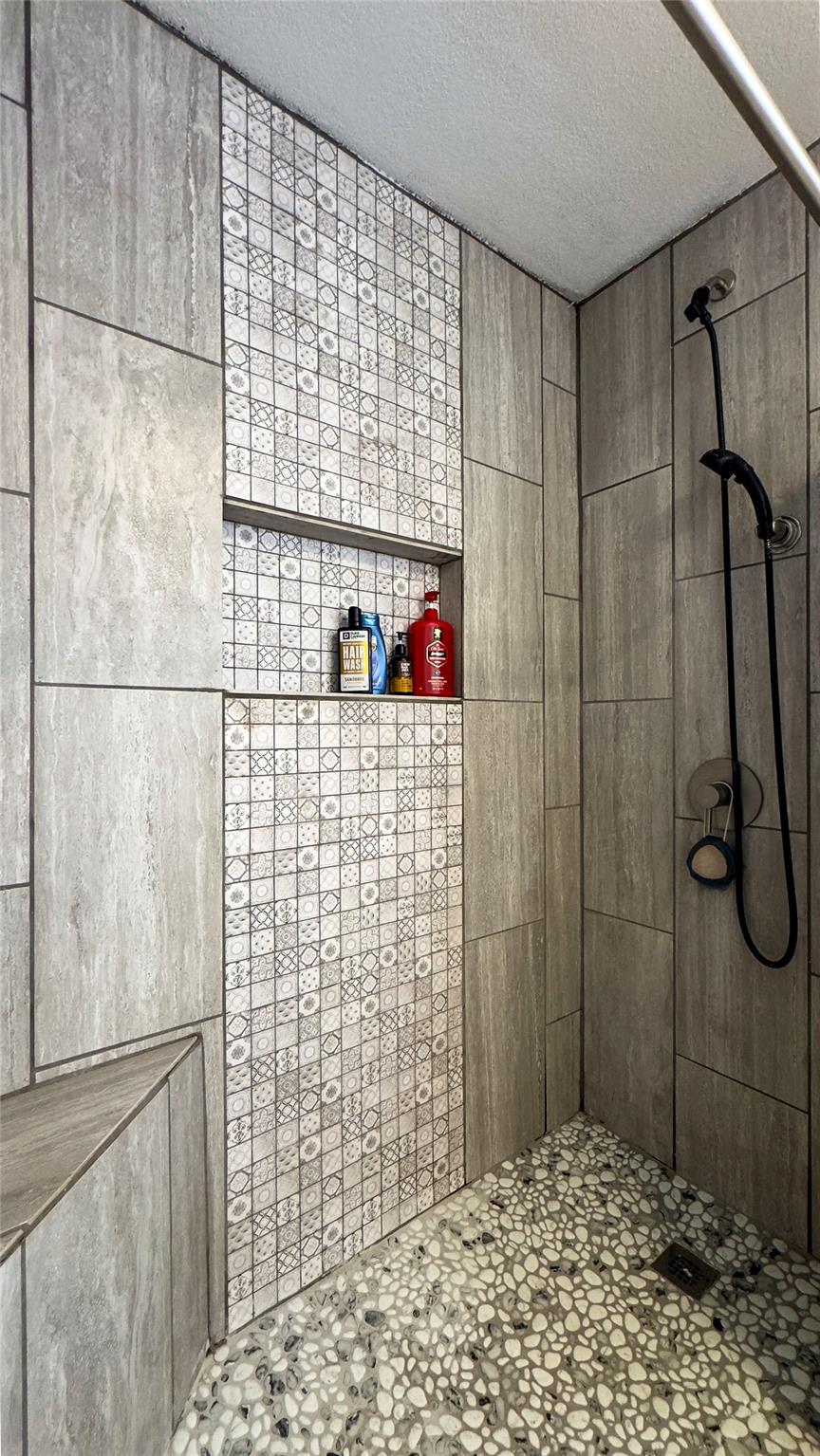 1014 Private Road 4041, Dime Box, TX 77853