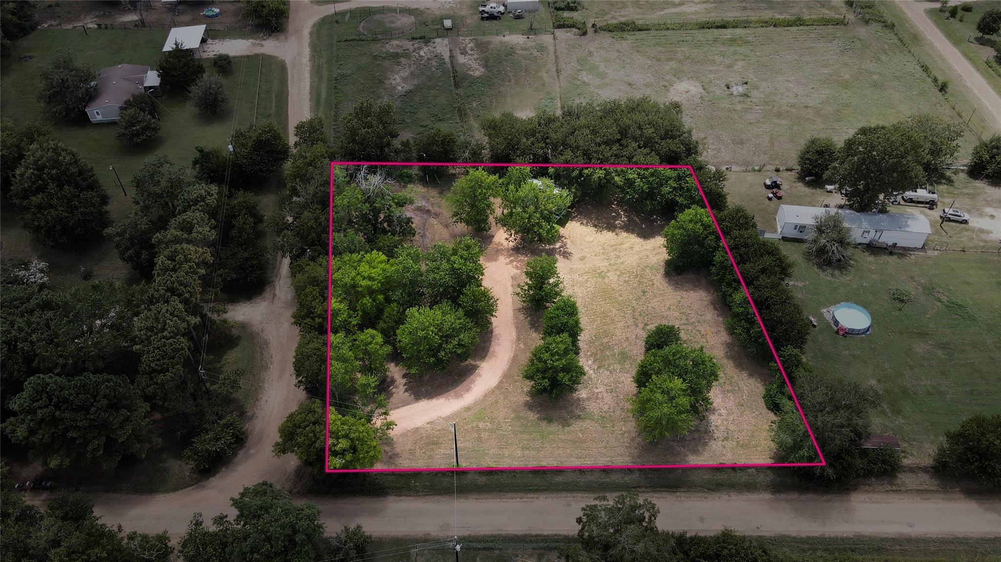 1014 Private Road 4041, Dime Box, TX 77853