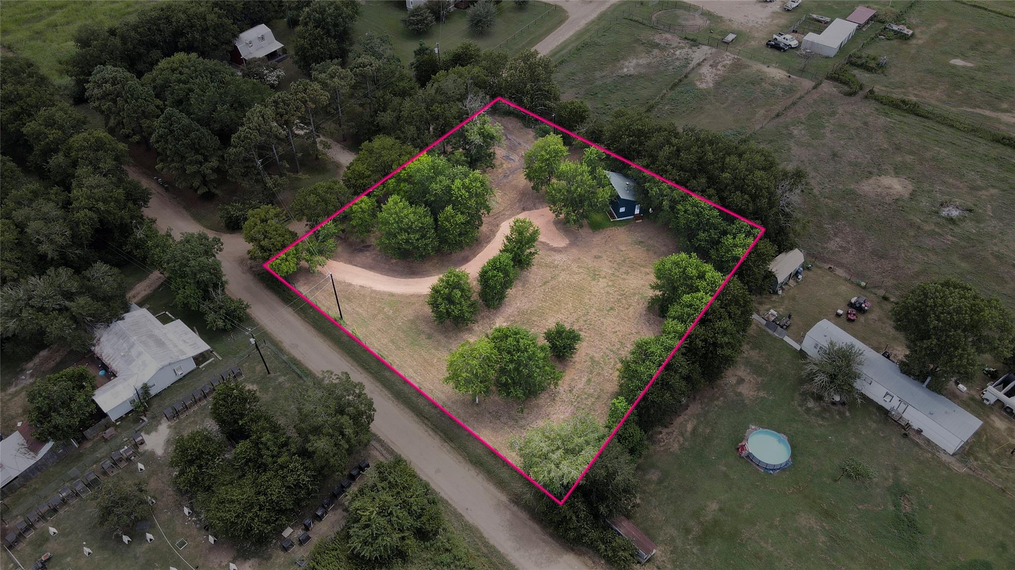 1014 Private Road 4041, Dime Box, TX 77853