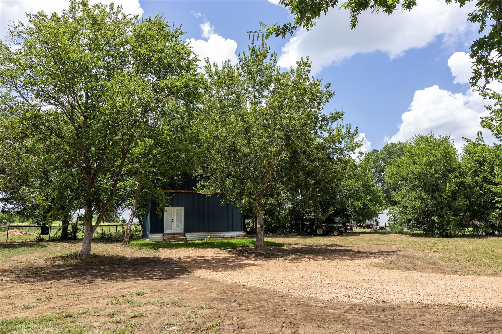 1014 Private Road 4041, Dime Box, TX 77853