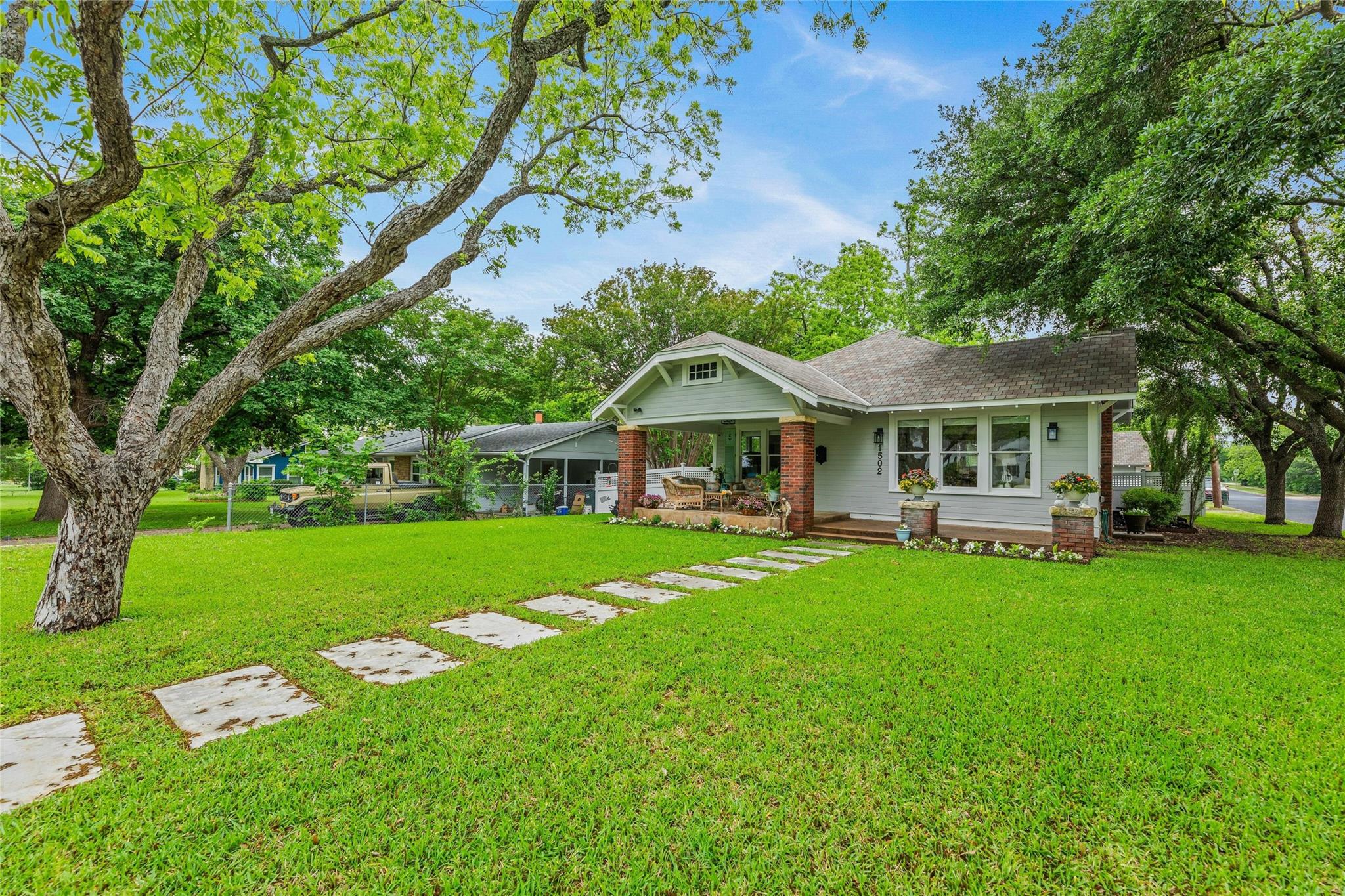 1502 Olive St, Georgetown, TX 78626