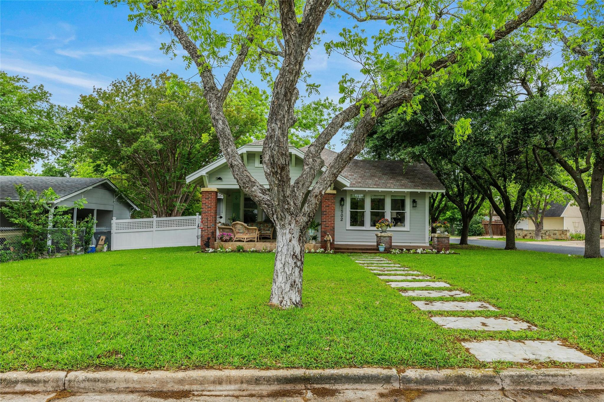 1502 Olive St, Georgetown, TX 78626
