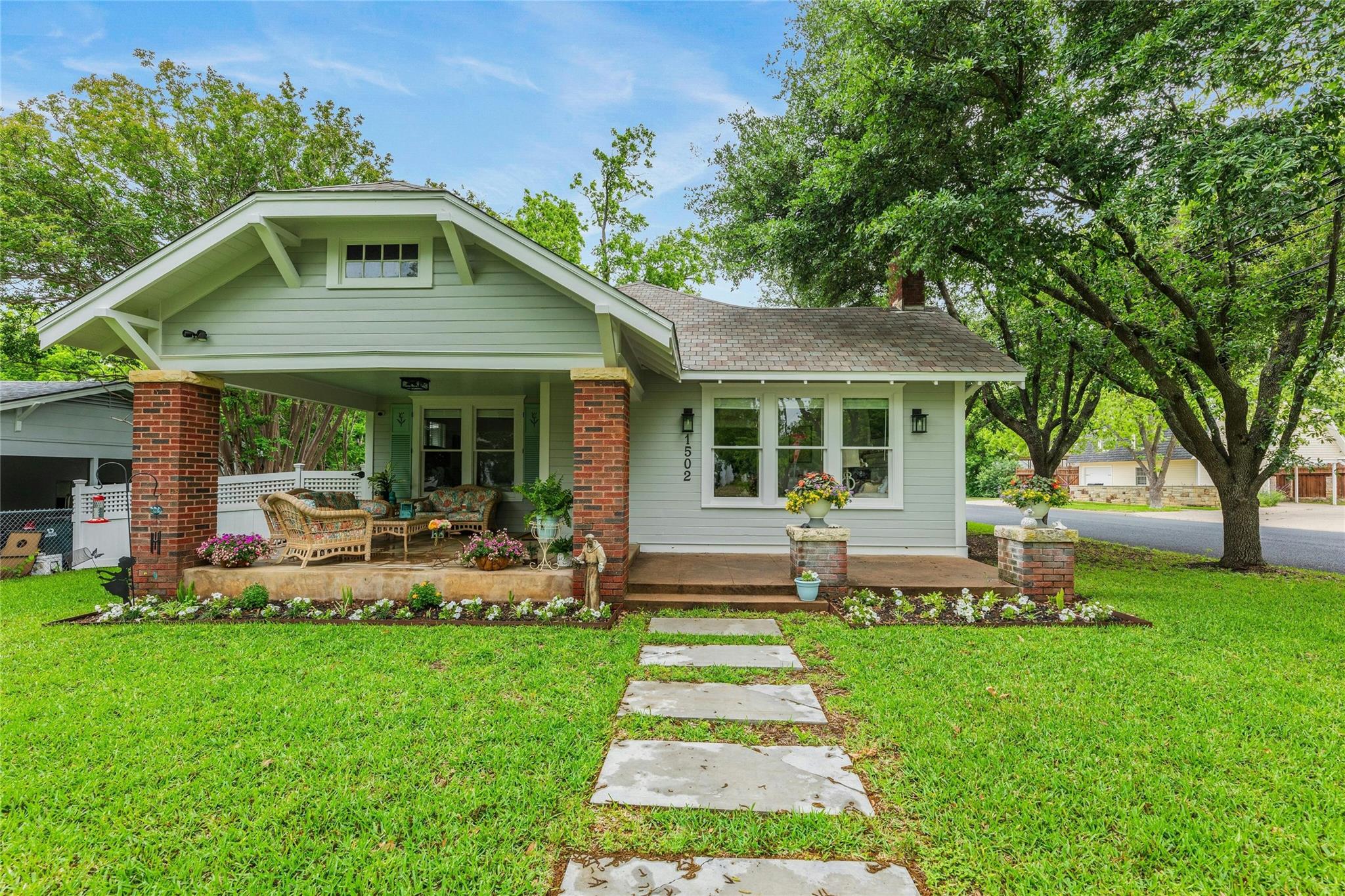 1502 Olive St, Georgetown, TX 78626