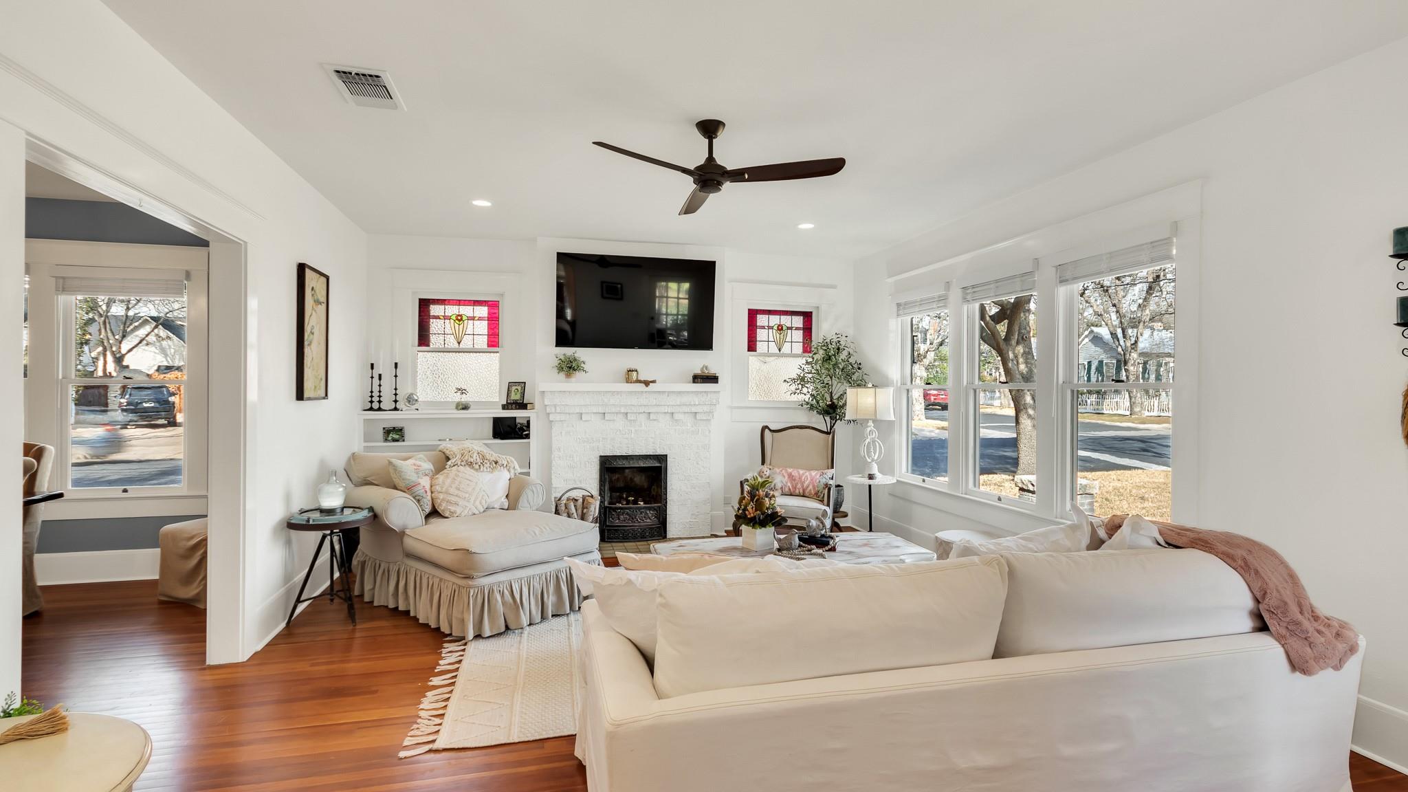 1502 Olive St, Georgetown, TX 78626