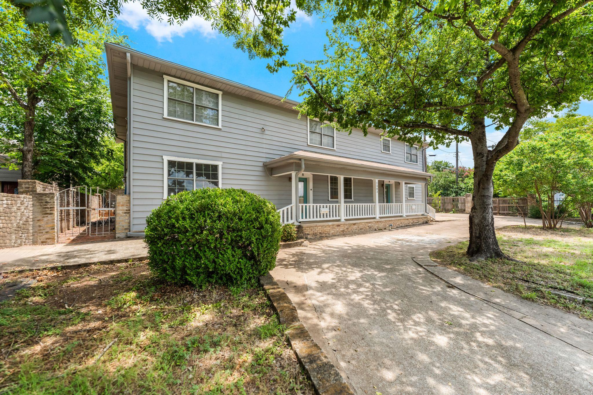 1303 Newfield Ln, Austin, TX 78703