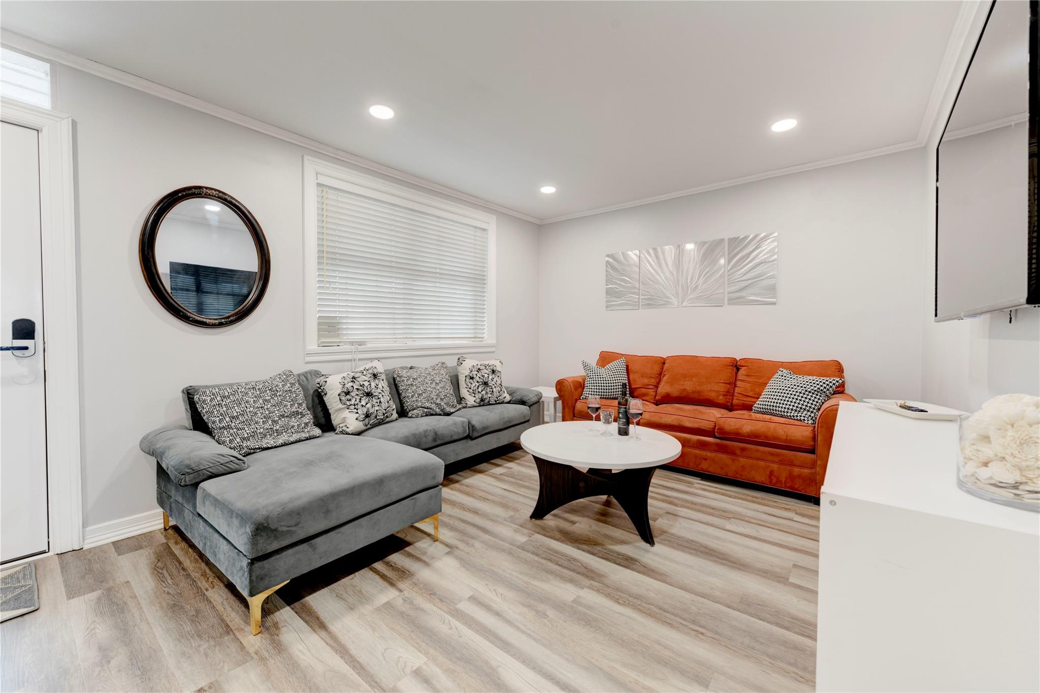 1303 Newfield Ln, Austin, TX 78703